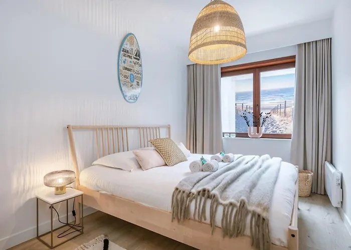 Casiola - Boulevard Apartment Near The Beach